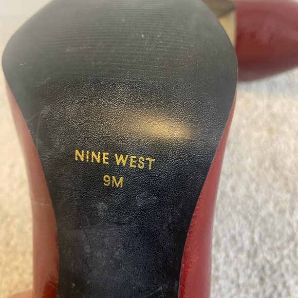 Nine West Red Heels Size 9M - Picture 7 of 9